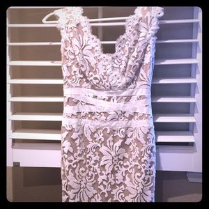 Tadashi Shoji dress; size 4